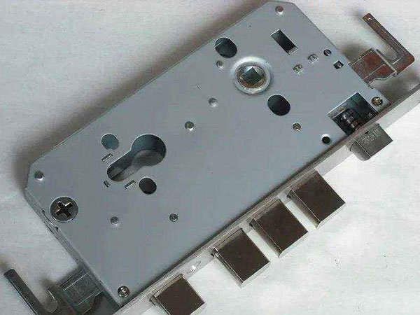 噶尔24小时上门开锁公司